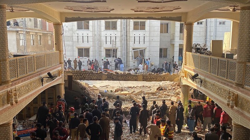Broj poginulih u  napadu na džamiju u Pešavaru porastao na 100