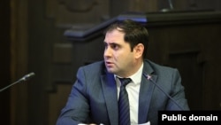 Министр обороны Армении Сурен Папикян на заседании правительства 19 января 2023 года