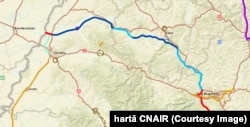 Între Cluj și Oradea, doar extremitățile, marcate cu roșu, sunt circulabile. Este vorba de mini-tronsonul Biharia - Borș, 5 km (în stânga) și Gilău - Nădășelu, 9 km. Doar porțiunile marcate cu albastru deschis sunt în execuție; pentru tronsoanele marcate cu albastru închis licitațiile au fost relansate anul acesta.