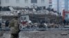 Potraga za preživelima pod ruševinama posle zemljotresa u Dijarbakiru, Turska 6. februar