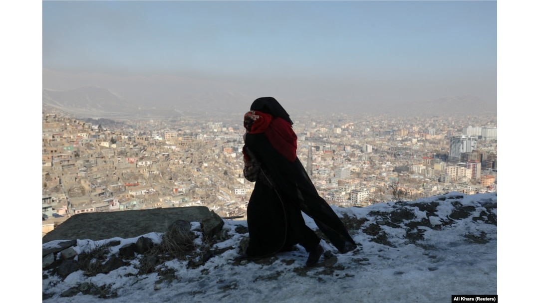 A woman and child in Kabul