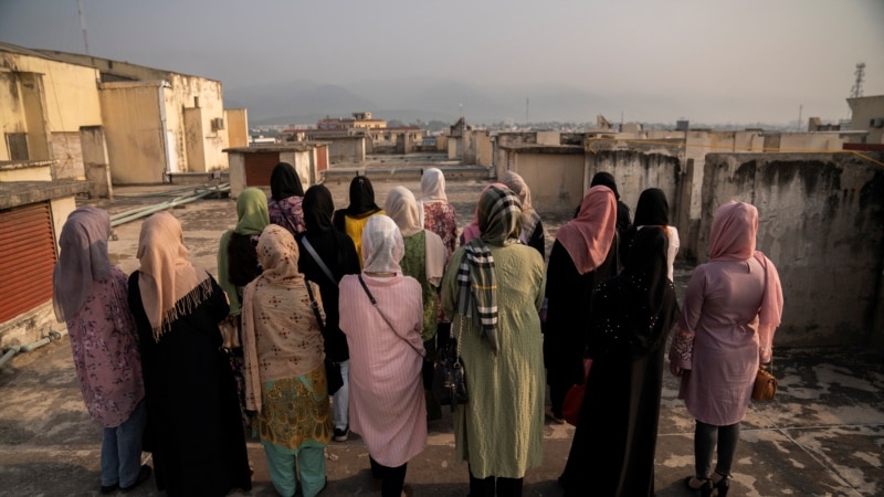سيما باهوس: طالبان دې ژر تر ژره د يوناما پر ښځينه کارکوونکو د بنديز پرېکړه بېرته واخلي