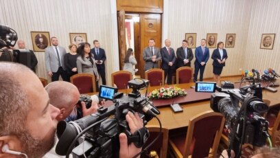 БСП върна на президента Румен Радев неизпълнен третия мандат за