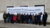 A várpalotai Várkerti Általános Iskola sztrájkoló tanárai 2023. január 23-án