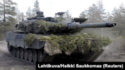 Leopard harckocsi a Nyíl 2022 hadgyakorlaton Finnországban, Kankaanpää-ban 2022. május 4-én