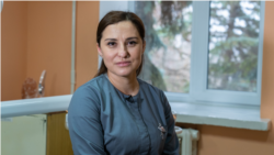 Stomatolog în raion: „Oamenii de la sate vin la medic doar când au o durere acută”
