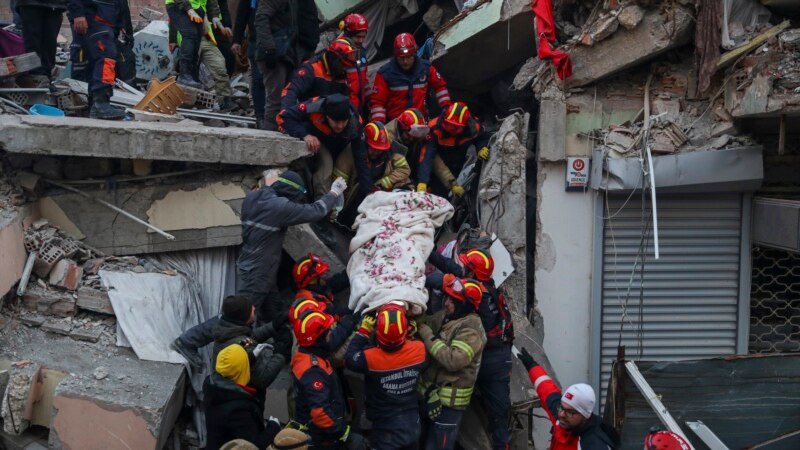 شمار قربانیان زلزله ترکیه و سوریه از ۳۰ هزار نفر گذشت؛ بازداشت ۱۰۰ نفر به‌دلیل ساختمان‌سازی «بی‌کیفیت»