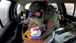 „Minden rendben lesz. Túl fogod élni” – Lengyel önkéntes mentőtiszt az ukrán frontvonalon
