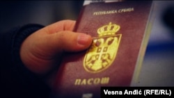 Një pasaportë e Serbisë. Fotografi ilustruese nga arkivi. 