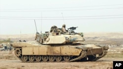 M1A1 Abrams tenk (foto arhiv)