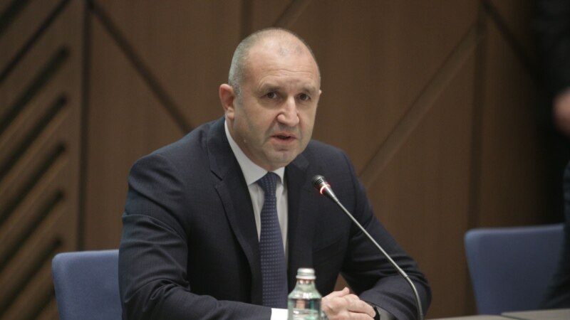 Радев - На 2 април предвремени парламентарни избори во Бугарија 