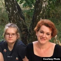 Аня Міщенко з мамою Тамілою. Фото з особистого архіву родини