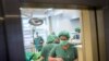 Térdműtét a Bács-Kiskun Megyei Kórház Kiskunfélegyházi Kórház telephelyén 2017. október 17-én (képünk illusztráció)