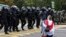Forțele de ordine din Belarus au intervenit în forță de numeroase ori și au arestat protestatari pașnici