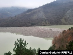 Poslednja poplava pokazuje kako nagomilano smeće, skupljeno sa priobalja, uzima svoj danak.