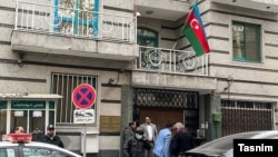 نمایی از سفارت جمهوری آذربایجان پس از حمله مسلحانه به آن در روز هفتم بهمن