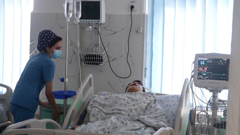 В Таджикистане врачи обеспокоены ростом числа больных раком молочной железы и шейки матки