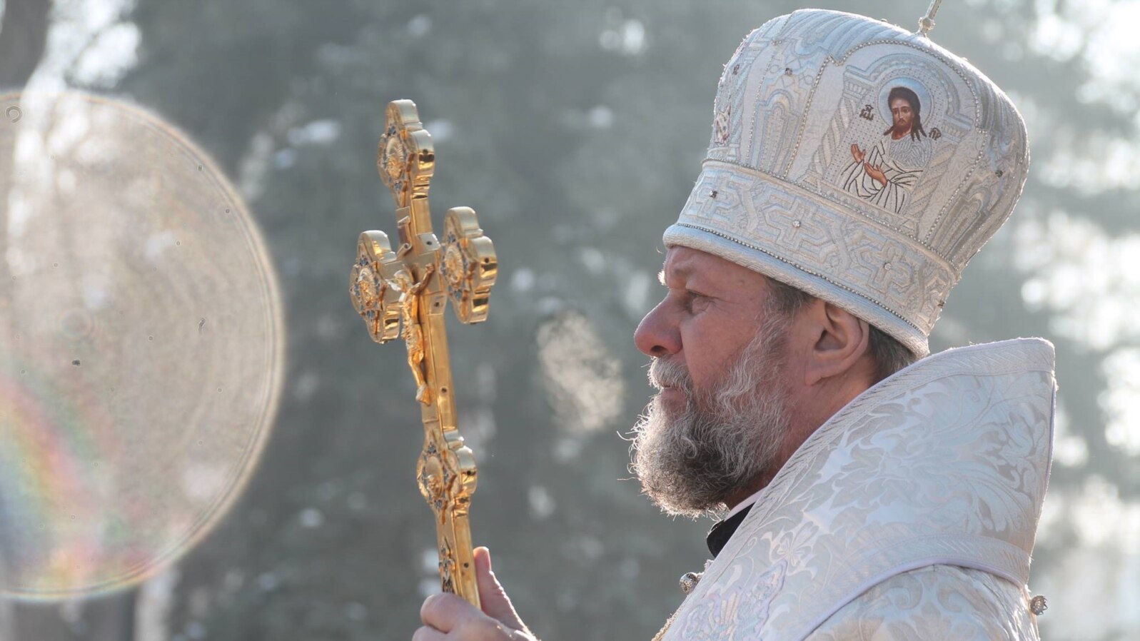 Mitropolitul Vladimir i-a trimis în luna septembrie o scrisoare Patriarhului rus Kiril, în care se plânge că Mitropolia Moldovei pierde teren din cauza războiului dus de Rusia în Ucraina.