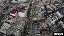 Një fotografi e realizuar nga lart që shfaq dëmet e shkaktuara nga tërmetet në Kahramanmarash të Turqisë. 7 shkurt 2023.