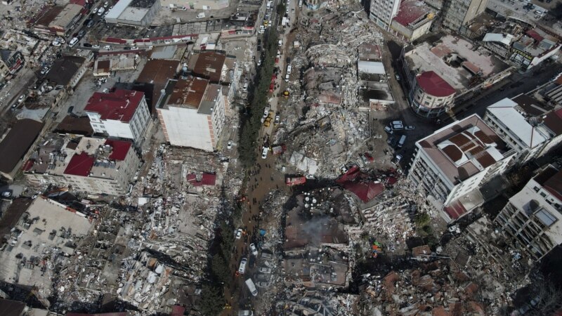 Ballkani i del në ndihmë Turqisë pas tërmeteve