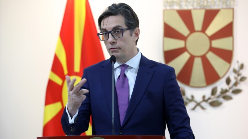 Кабинет на Пендаровски: Претседателот нема преземено обврска да преговара со Грција
