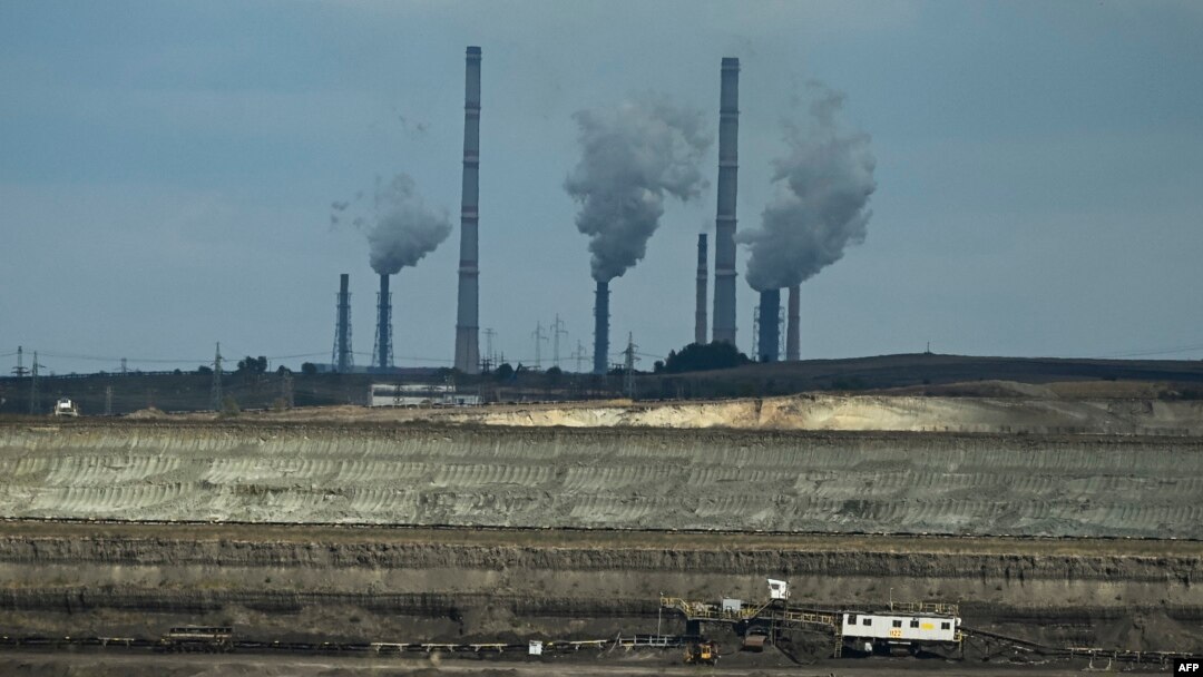 The plans must include a timetable for reducing the capacities of coal-burning power plants in order to be approved by the European Commission.