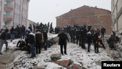 Echipe de salvare în regiunea Malatya, Turcia, după cutremurul din 6 februarie cu magnitudinea de 7,8 pe scara Richter 
