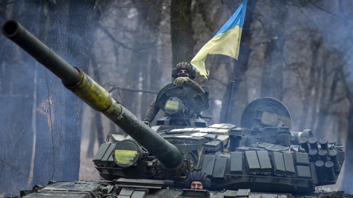 Ukraine weapons: What tanks and other equipment are countries giving? - BBC  News