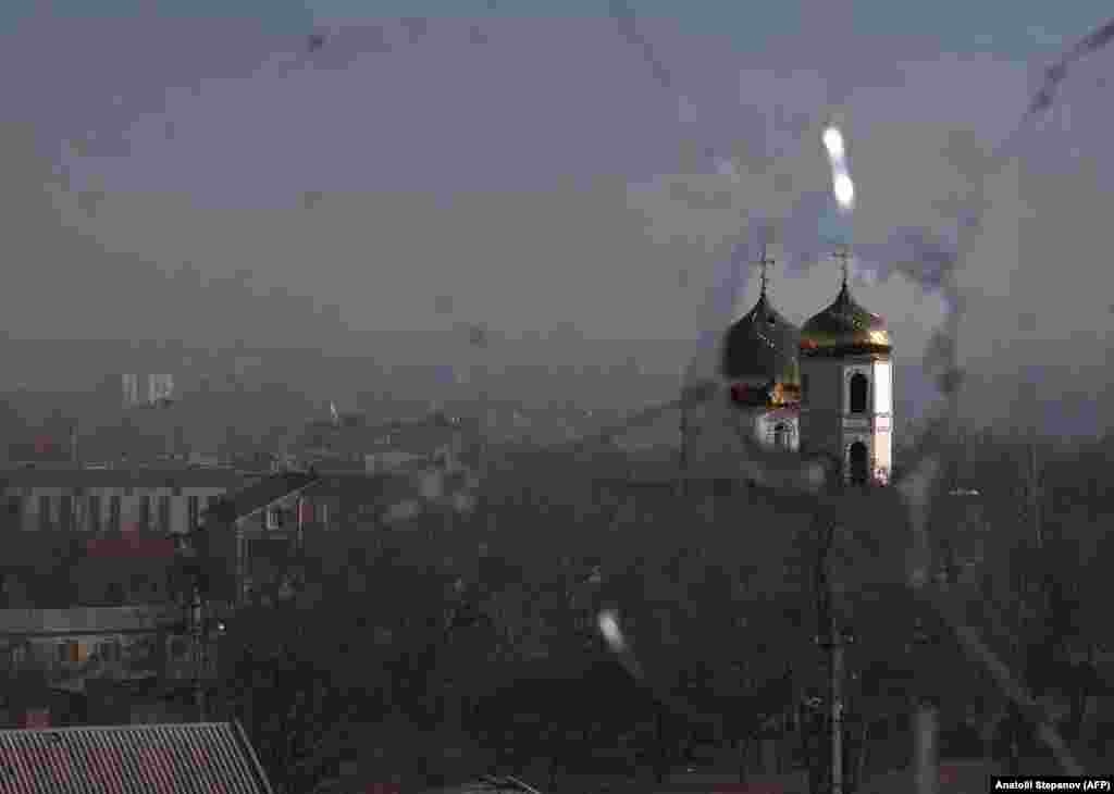 A view through broken glass of a church in Bakhmut in Ukraine&#39;s Donetsk region.