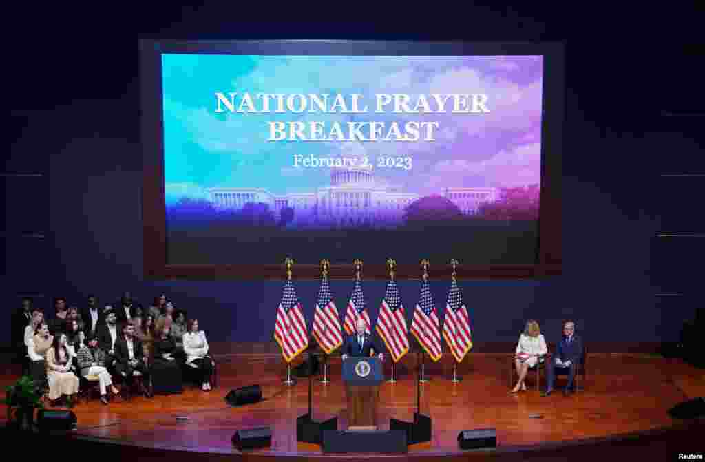Тази година Националната молитвена закуска се организира по нов начин - тя не се проведе в хотелска зала, а в посетителския център на Конгреса на САЩ. На нея присъстваха само конгресмени, които имаха право на един придружител, нямаше сервирана закуска, а кетъринг на крак пред залата. Националната молитвена закуска е проведена за първи път през 1953 година. Тя се организира в първия четвъртък не февруари. Първият президент на САЩ, който се е обърнал към събитието, е бил Дуайт Айзенхауер.&nbsp;