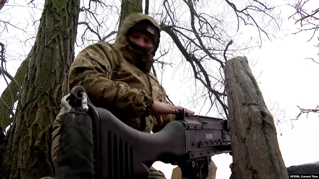 Soldat ucrainean de pe linia frontului din Vuhledar.