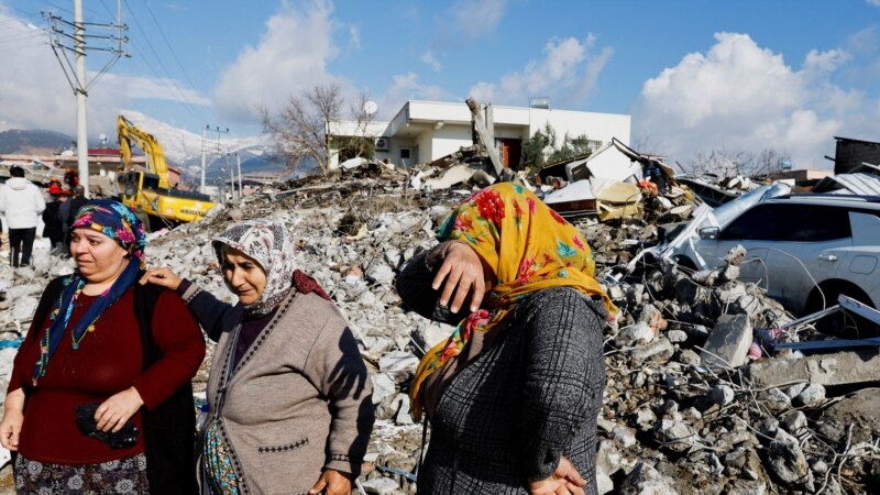 Число погибших в Турции и Сирии после разрушительного землетрясения превысило 15 тысяч. ВИДЕО
