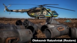 Украинский военный вертолет в Донецкой области, 25 января 2023 года