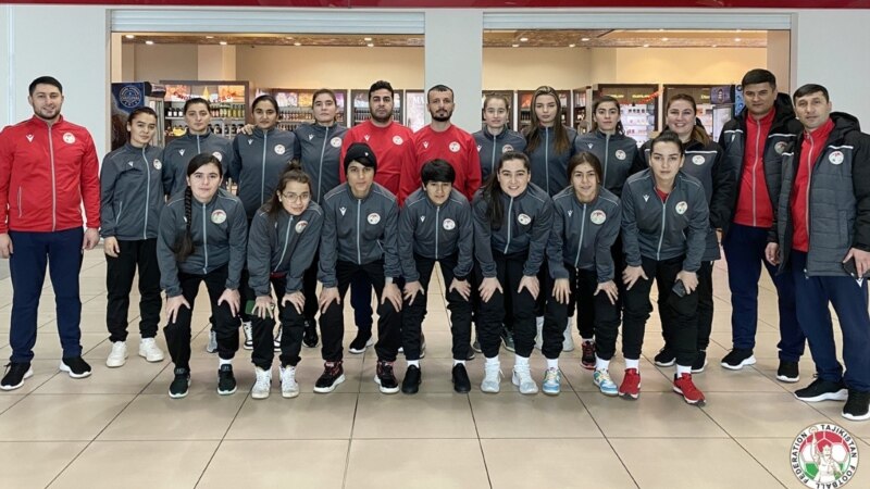 Национальная женская сборная Таджикистана по футзалу вылетела в Ташкент для участия в CAFA-2023