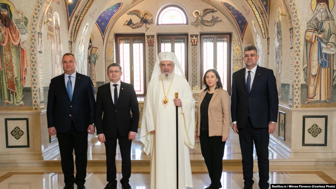 Președintele Parlamentului din Republica Moldova, Igor Grosu (al doilea din stânga), a fost primit joi de Patriarhul Daniel al României.