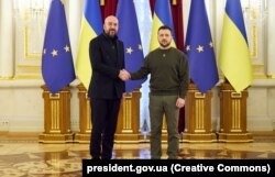 Президент України Володимир Зеленський (праворуч) і голова Європейської ради Шарль Мішель. Київ, 19 січня 2023 року