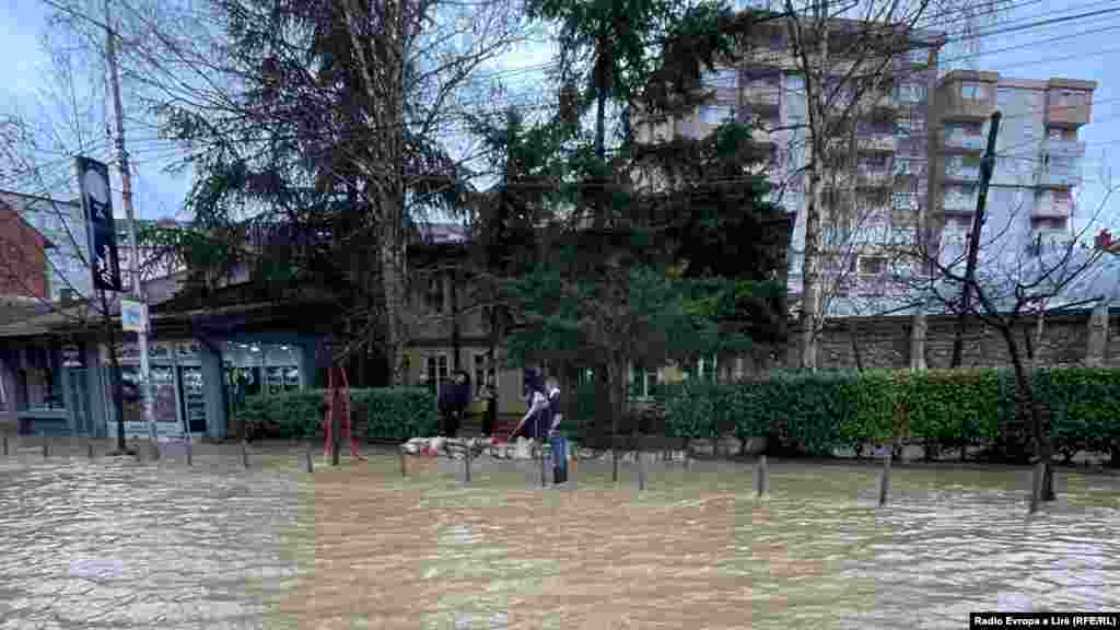 Vërshimet në pjesën jugore të Mitrovicës më 19 janar 2022.