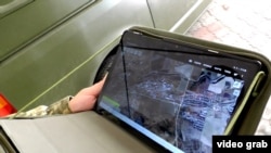 Приложение «Крапива» на планшете украинского военного
