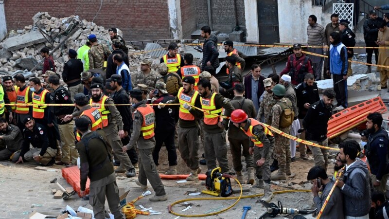 Pakistan metjidindäki partlamada ölenleriň sany 88-e ýetdi