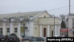 Бывший кинотеатр «Украина» в Феодосии, январь 2023 года