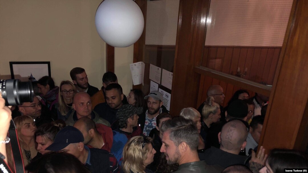 Românii încearcă să voteze la Oslo