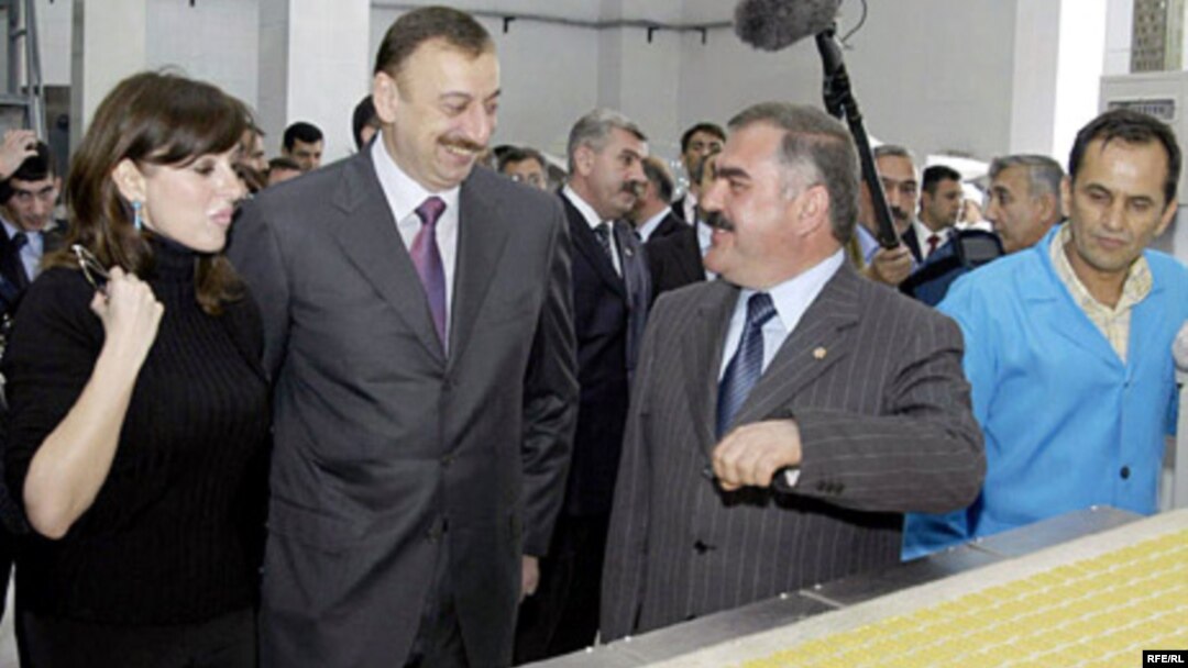 Mehriban Əliyeva, İlham Əliyev və Vasif Talibov, Okt2005