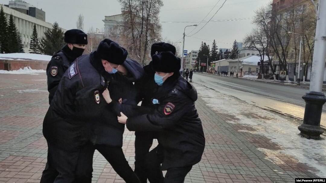 Задержания 27 февраля в Уфе