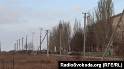 Колона військової техніки Росії біля ПТУ 17 в Генічеську , 27 лютого 2022 року