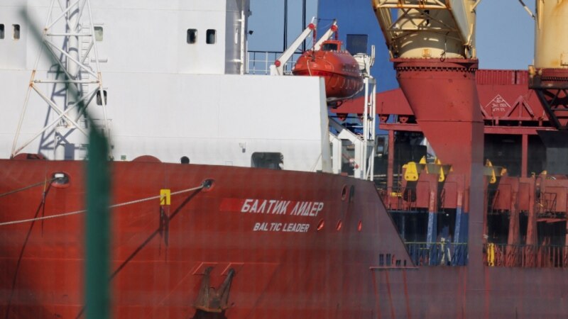 Franca ndalon një anije, dyshohet se është e një kompanie të sanksionuar ruse