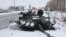 Подбитый танк в украинском Харькове, 26 февраля 2022 года