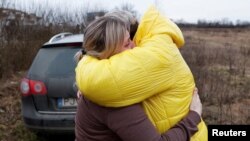  Анна и Наталия на границата сред Украйна и Унгария 