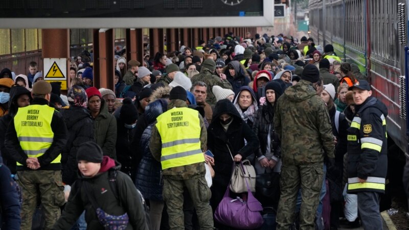 Полска пречека околу половина милион украински бегалци 
