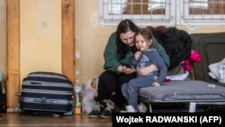 Украінскія ўцекачы ва Ўкраіне