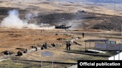 Armenia - Russian and Armenian troops hold a joint military exercise, November 24, 2021.